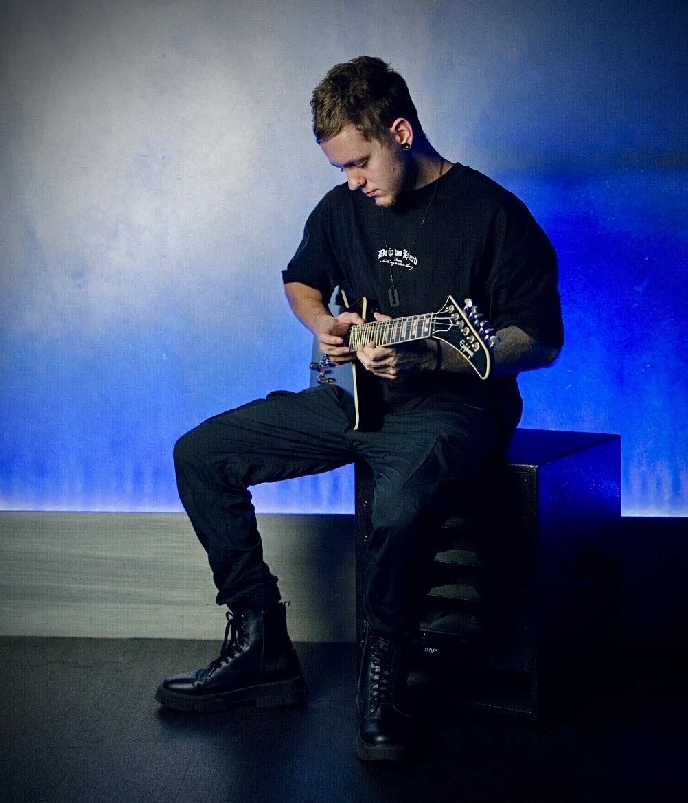 Jakub Frank, gitarista a inštruktor